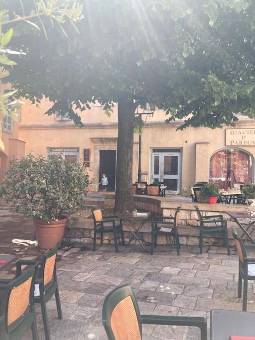 Grasse : Centre Ville Superbe Appartement 2 Chambres Εξωτερικό φωτογραφία